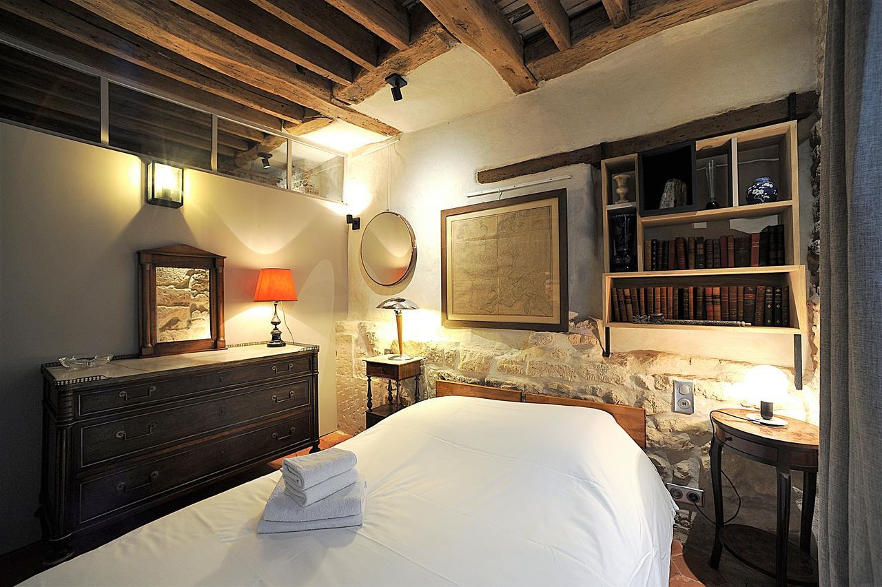Beautiful Apartment In Historical Marais Paris Bagian luar foto