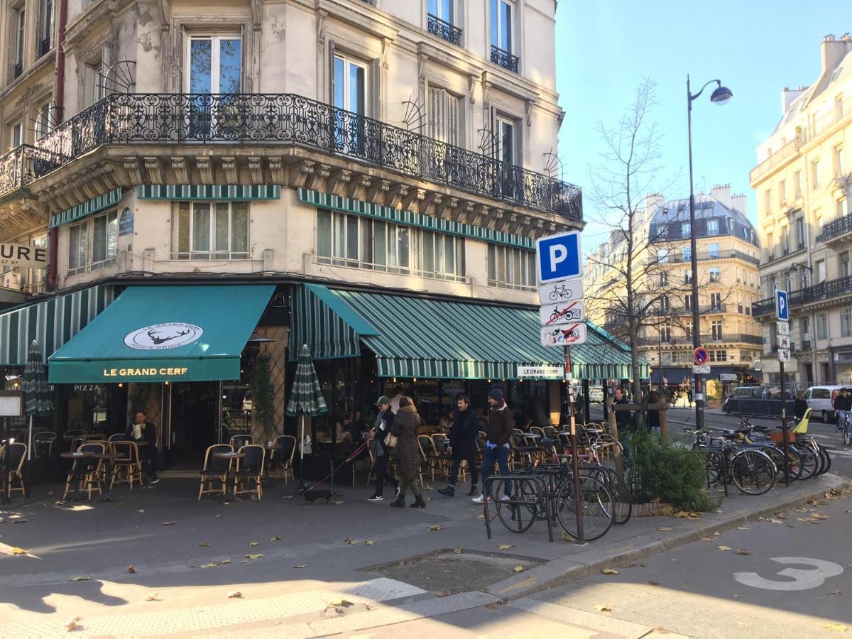 Beautiful Apartment In Historical Marais Paris Bagian luar foto